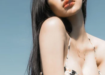 299+ Ảnh Nàng Thơ: Tuyệt Sắc Khuôn Dáng, Hồn Hoa Tỏa Sáng