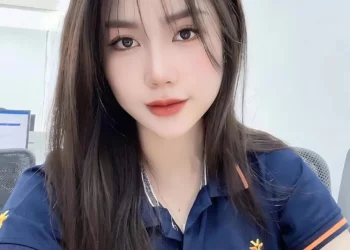 456+ Ảnh Gái Ngân Hàng: Những “Bóng Hồng” gây “Mê” của làng Tài Chính