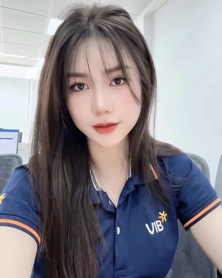 456+ Ảnh Gái Ngân Hàng: Những “Bóng Hồng” gây “Mê” của làng Tài Chính