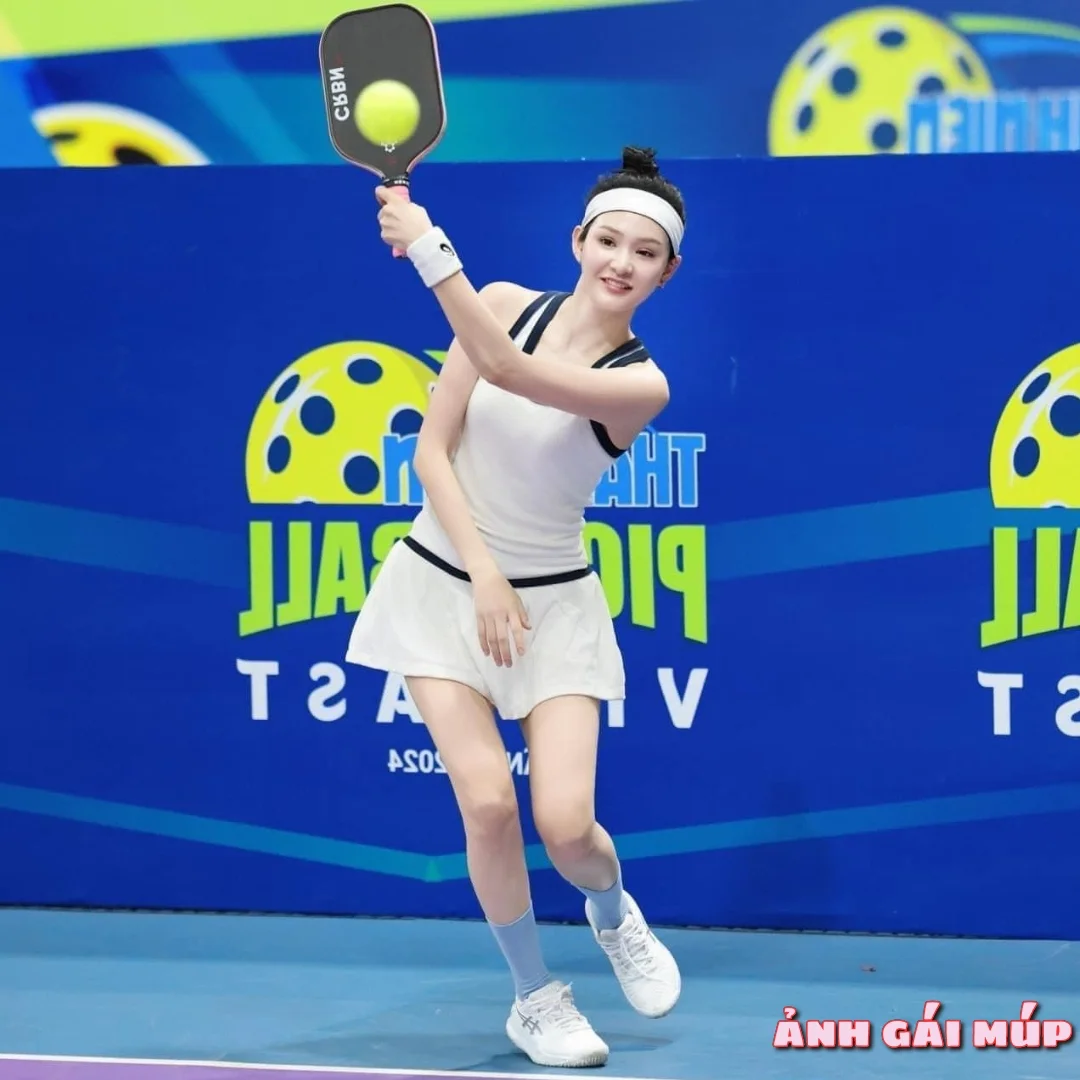 anhgaimup review anh gai choi pickleball 033 Quyến Rũ đầy Sức Sống: 500 Ảnh Gái Chơi Pickleball Khiến Anh Em "Sôi Máu" Ảnh Gái Sexy