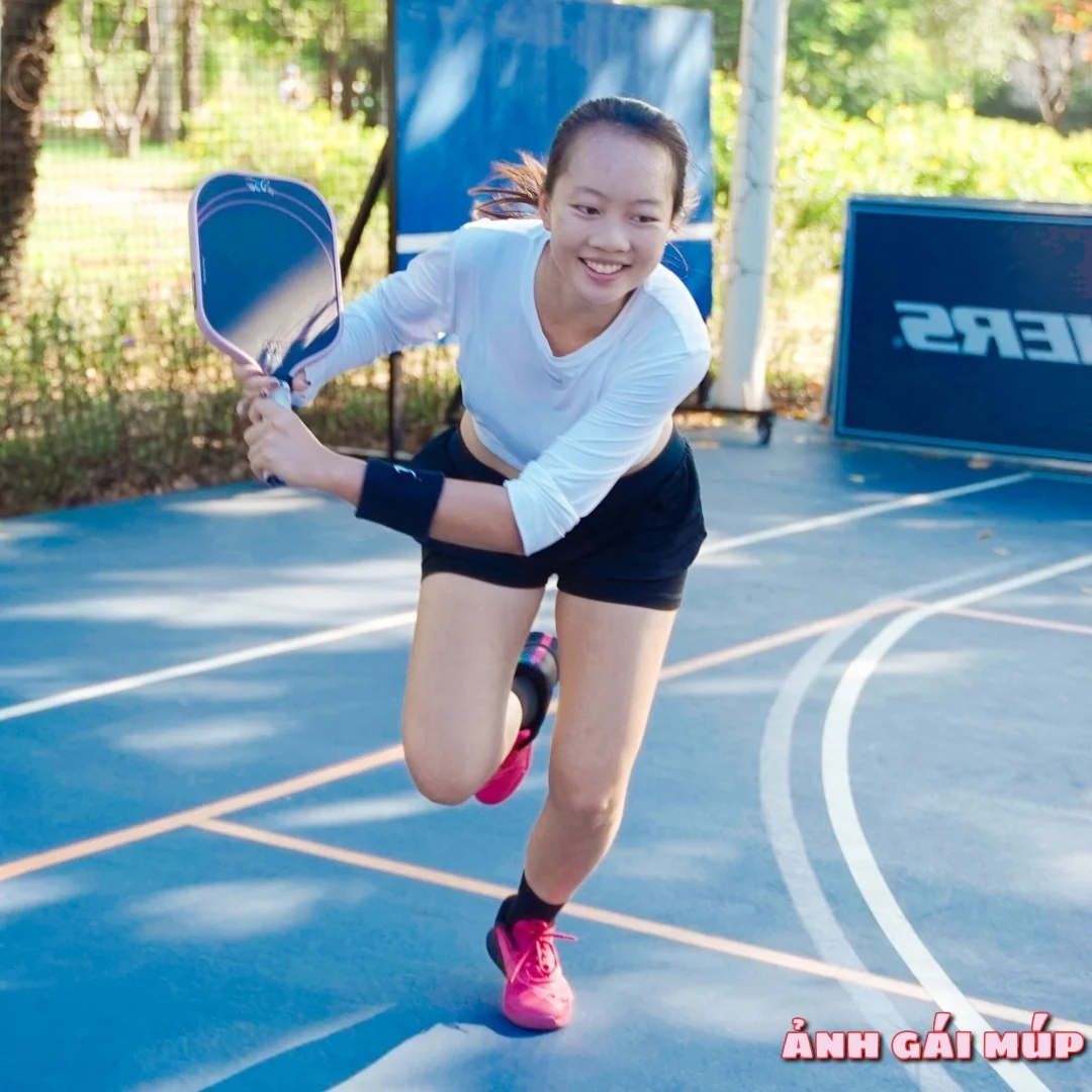 anhgaimup review anh gai choi pickleball 304 Quyến Rũ đầy Sức Sống: 500 Ảnh Gái Chơi Pickleball Khiến Anh Em "Sôi Máu" Ảnh Gái Sexy