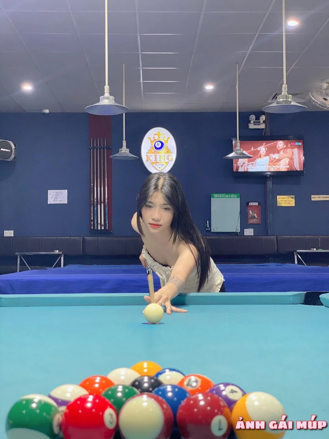 anhgaimup review con gai choi bida 047 Ảnh Con Gái Chơi Bida: 200+ Nét Sexy Và Quyến Rũ của Gái Đánh Billiards Ảnh Gái Đẹp