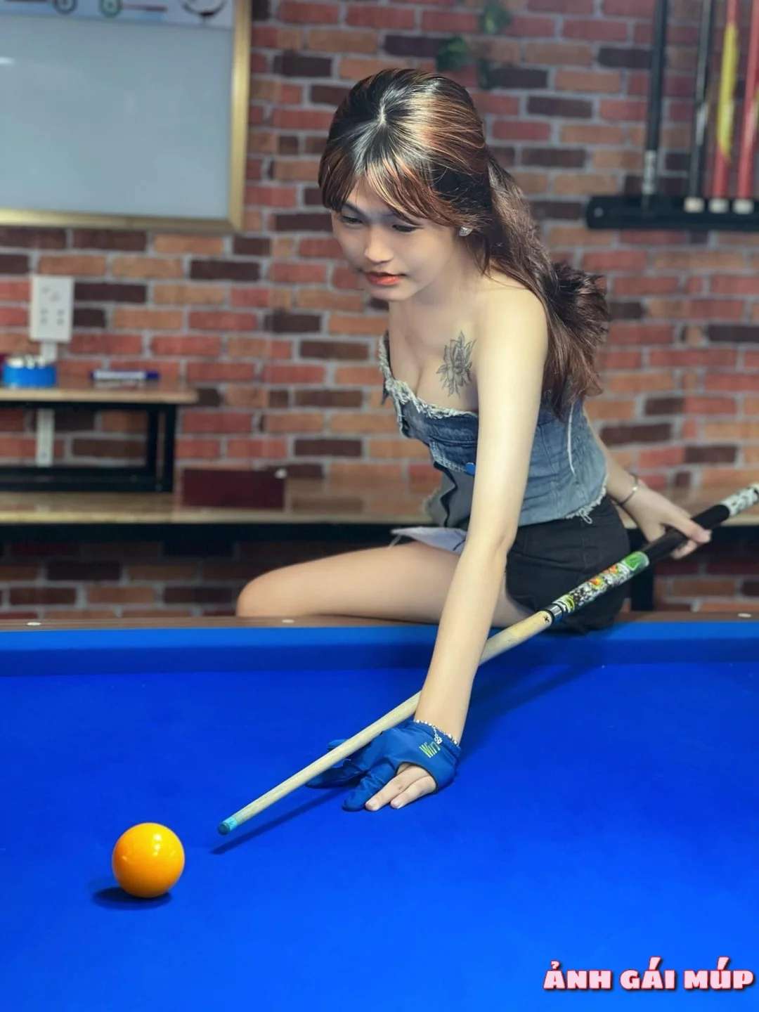 anhgaimup review con gai choi bida 062 Ảnh Con Gái Chơi Bida: 200+ Nét Sexy Và Quyến Rũ của Gái Đánh Billiards Ảnh Gái Đẹp