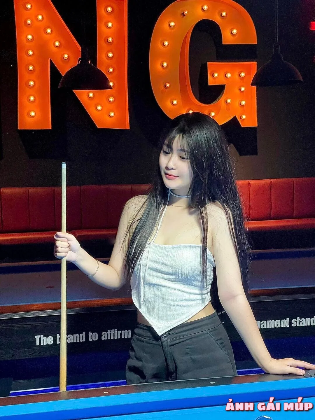 anhgaimup review con gai choi bida 082 Ảnh Con Gái Chơi Bida: 200+ Nét Sexy Và Quyến Rũ của Gái Đánh Billiards Ảnh Gái Đẹp