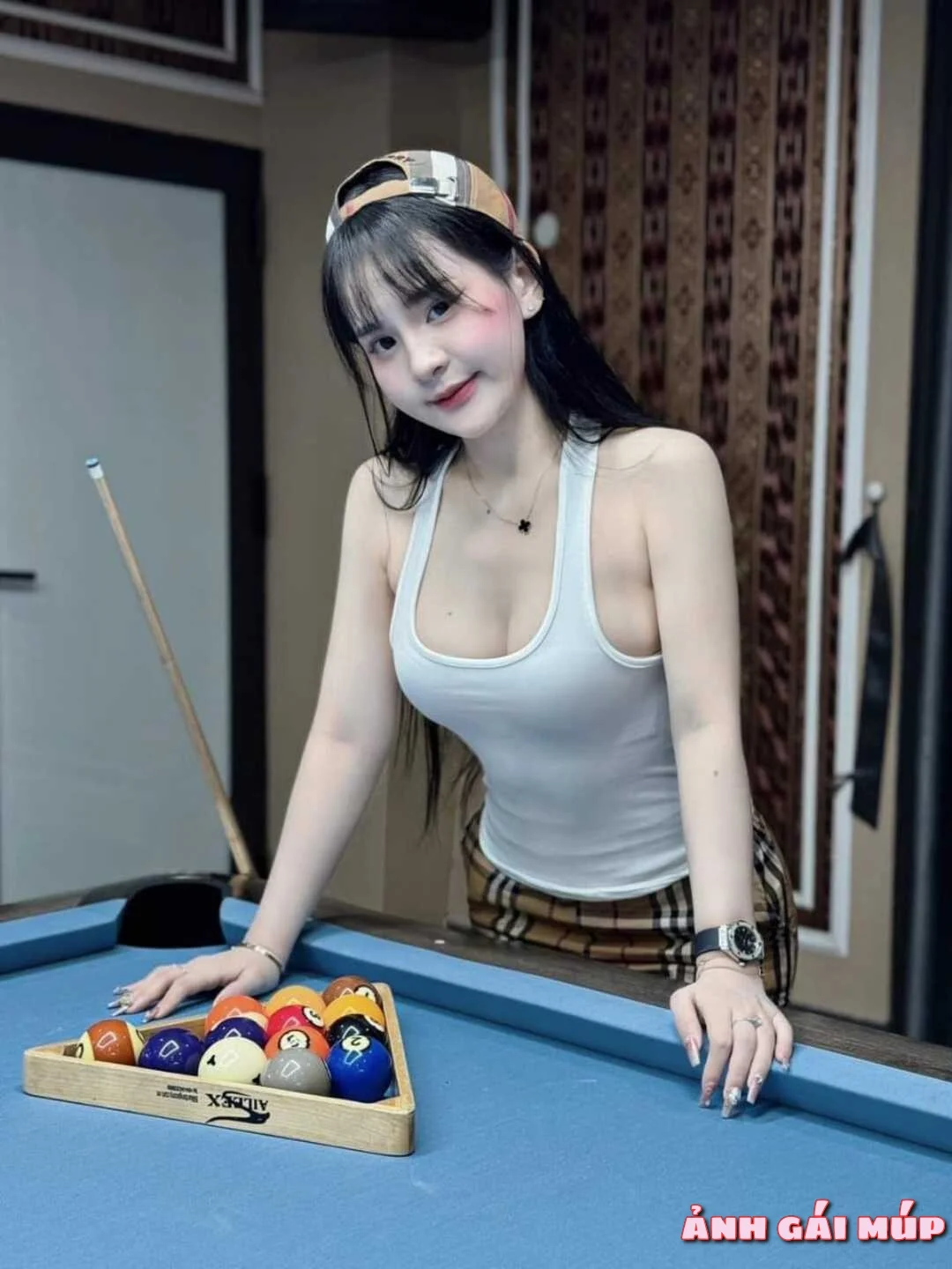 anhgaimup review con gai choi bida 091 Ảnh Con Gái Chơi Bida: 200+ Nét Sexy Và Quyến Rũ của Gái Đánh Billiards Ảnh Gái Đẹp