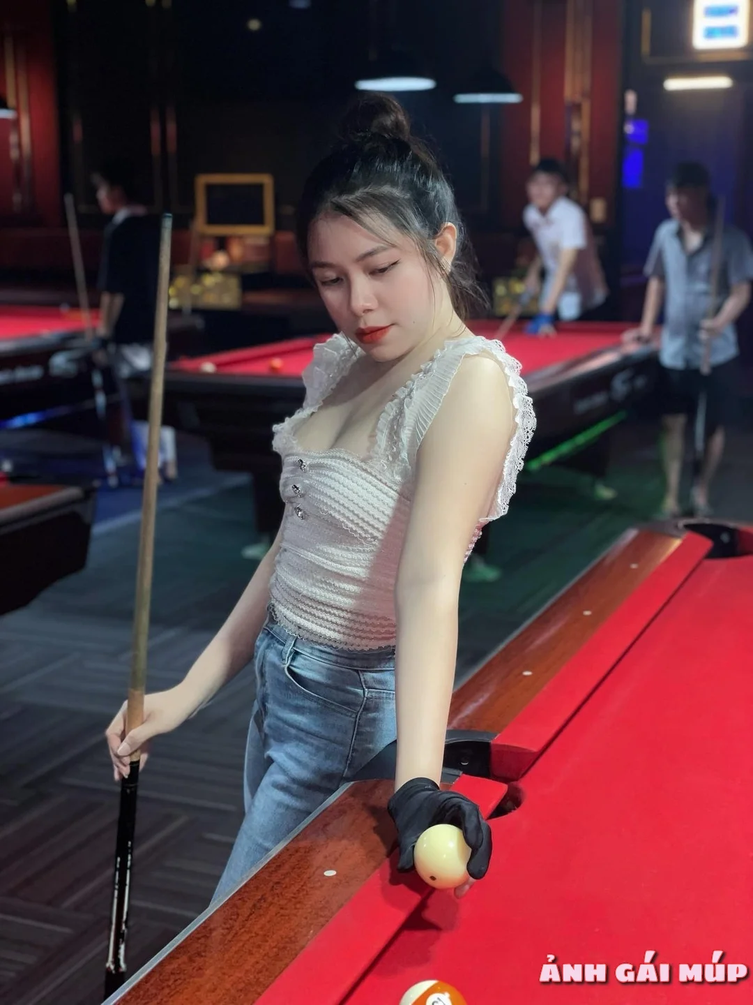 anhgaimup review con gai choi bida 187 Ảnh Con Gái Chơi Bida: 200+ Nét Sexy Và Quyến Rũ của Gái Đánh Billiards Ảnh Gái Đẹp