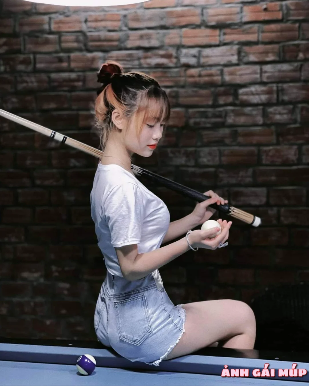 anhgaimup review con gai choi bida 206 Ảnh Con Gái Chơi Bida: 200+ Nét Sexy Và Quyến Rũ của Gái Đánh Billiards Ảnh Gái Đẹp