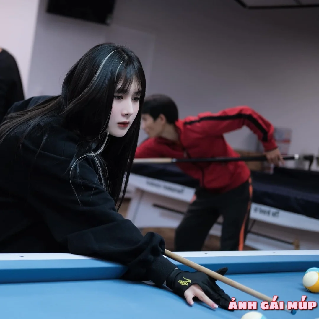 anhgaimup review con gai choi bida 224 Ảnh Con Gái Chơi Bida: 200+ Nét Sexy Và Quyến Rũ của Gái Đánh Billiards Ảnh Gái Đẹp