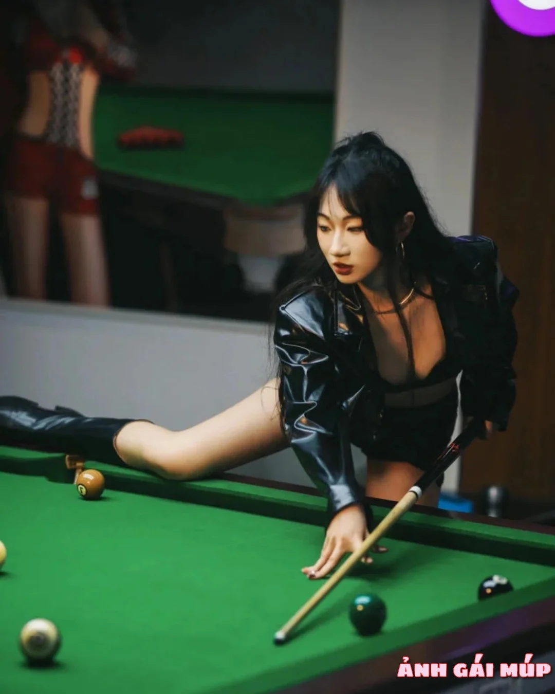 anhgaimup review con gai choi bida 270 Ảnh Con Gái Chơi Bida: 200+ Nét Sexy Và Quyến Rũ của Gái Đánh Billiards Ảnh Gái Đẹp