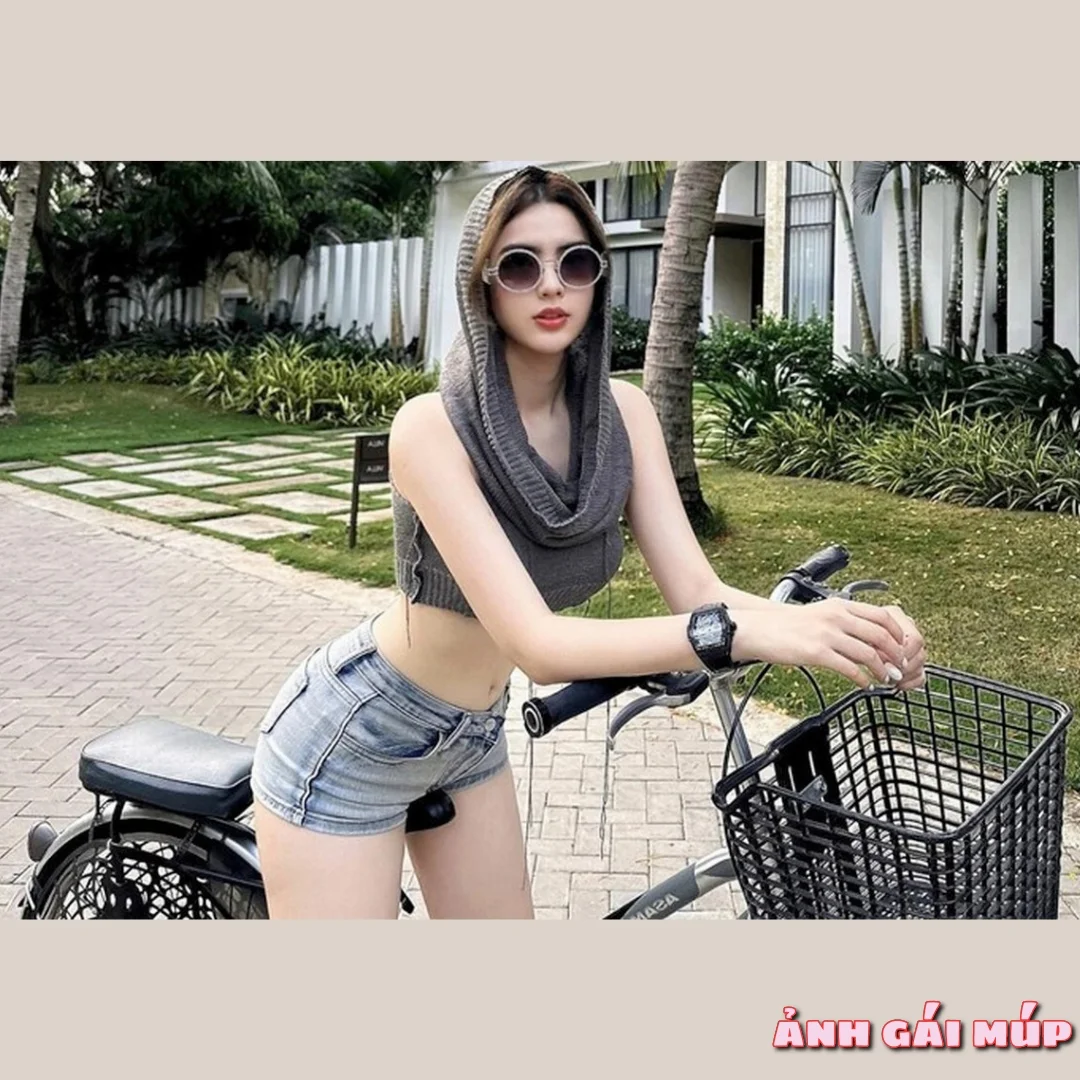 anhgaimup review anh co gai dap xe 129 Ảnh Cô Gái Đạp Xe: 500 Em Gái Xinh Đạp Xe Chân Dài, Vòng 3 Bốc Lửa Ảnh Gái Sexy