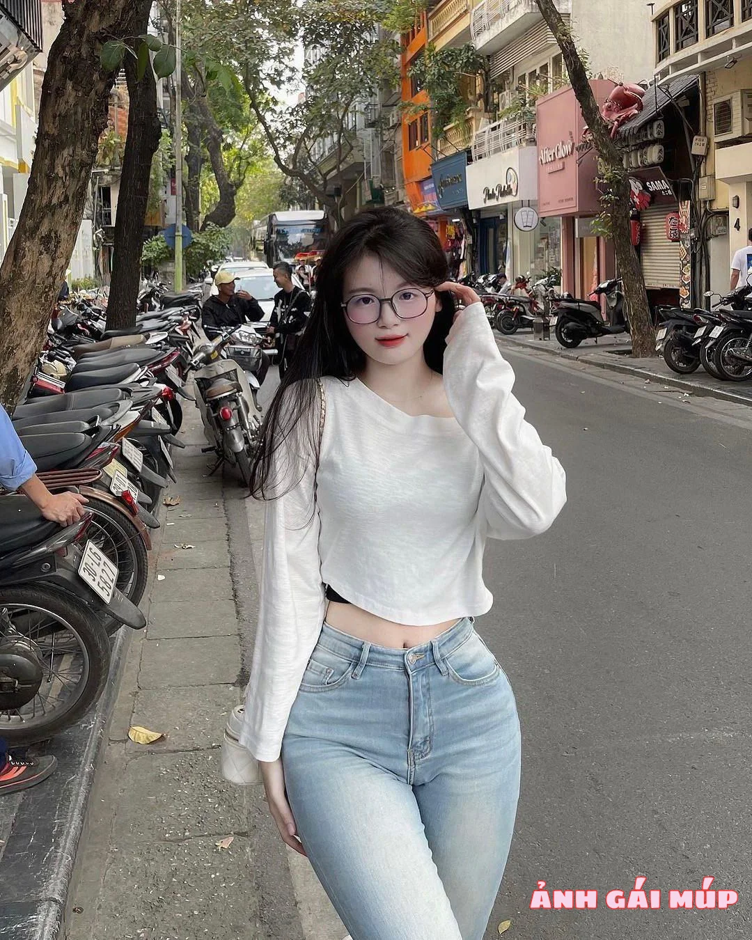 anhgaimup review bo anh gai pho xinh dep cuc ngon 009 Top Ảnh Gái Phố Gợi Tình Nhất 2025: Cực Phẩm Vú Nõn, Eo Thon Mướt Mắt Ảnh Gái Xinh