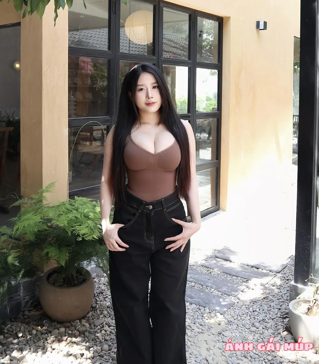 anhgaimup review bo anh gai pho xinh dep cuc ngon 095 Top Ảnh Gái Phố Gợi Tình Nhất 2025: Cực Phẩm Vú Nõn, Eo Thon Mướt Mắt Ảnh Gái Xinh