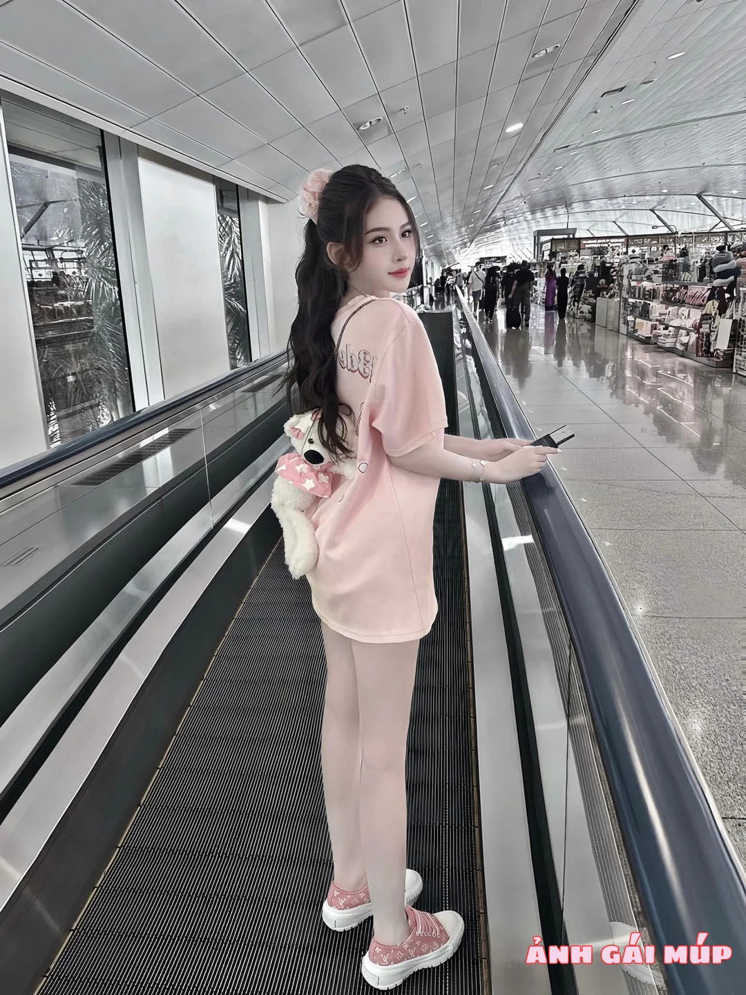 anhgaimup review bo anh gai pho xinh dep cuc ngon 115 Top Ảnh Gái Phố Gợi Tình Nhất 2025: Cực Phẩm Vú Nõn, Eo Thon Mướt Mắt Ảnh Gái Xinh