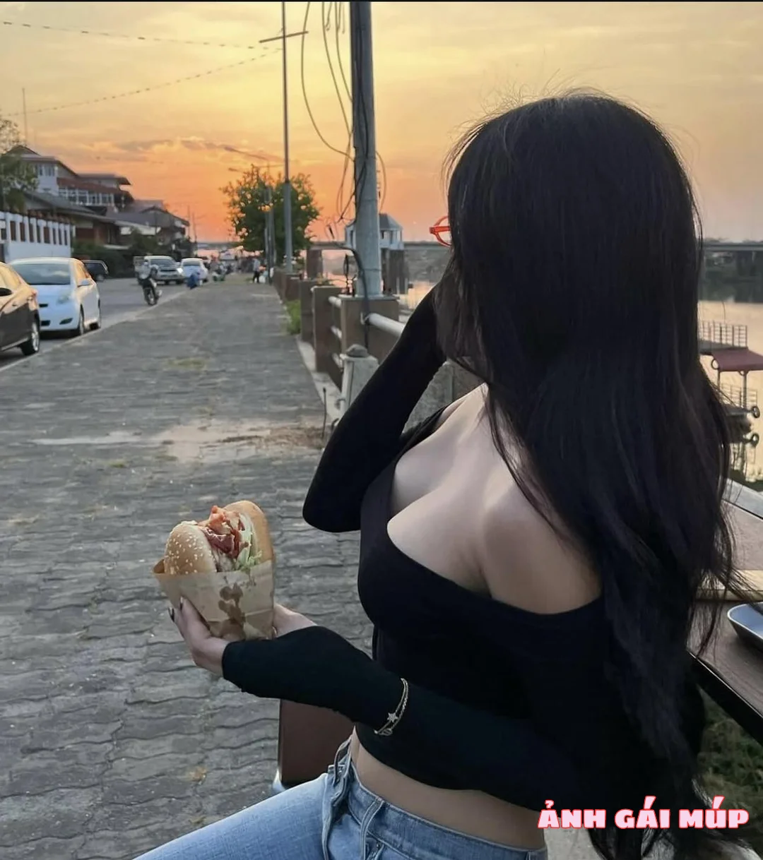 anhgaimup review bo anh gai pho xinh dep cuc ngon 222 Top Ảnh Gái Phố Gợi Tình Nhất 2025: Cực Phẩm Vú Nõn, Eo Thon Mướt Mắt Ảnh Gái Xinh