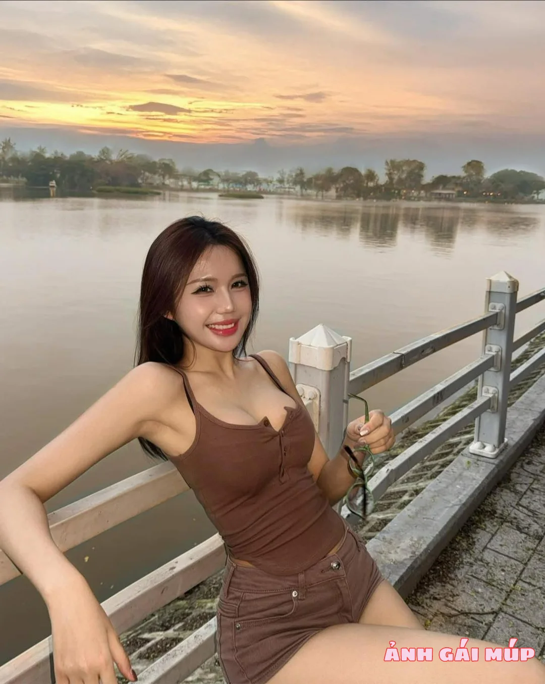 anhgaimup review bo anh gai pho xinh dep cuc ngon 237 Top Ảnh Gái Phố Gợi Tình Nhất 2025: Cực Phẩm Vú Nõn, Eo Thon Mướt Mắt Ảnh Gái Xinh