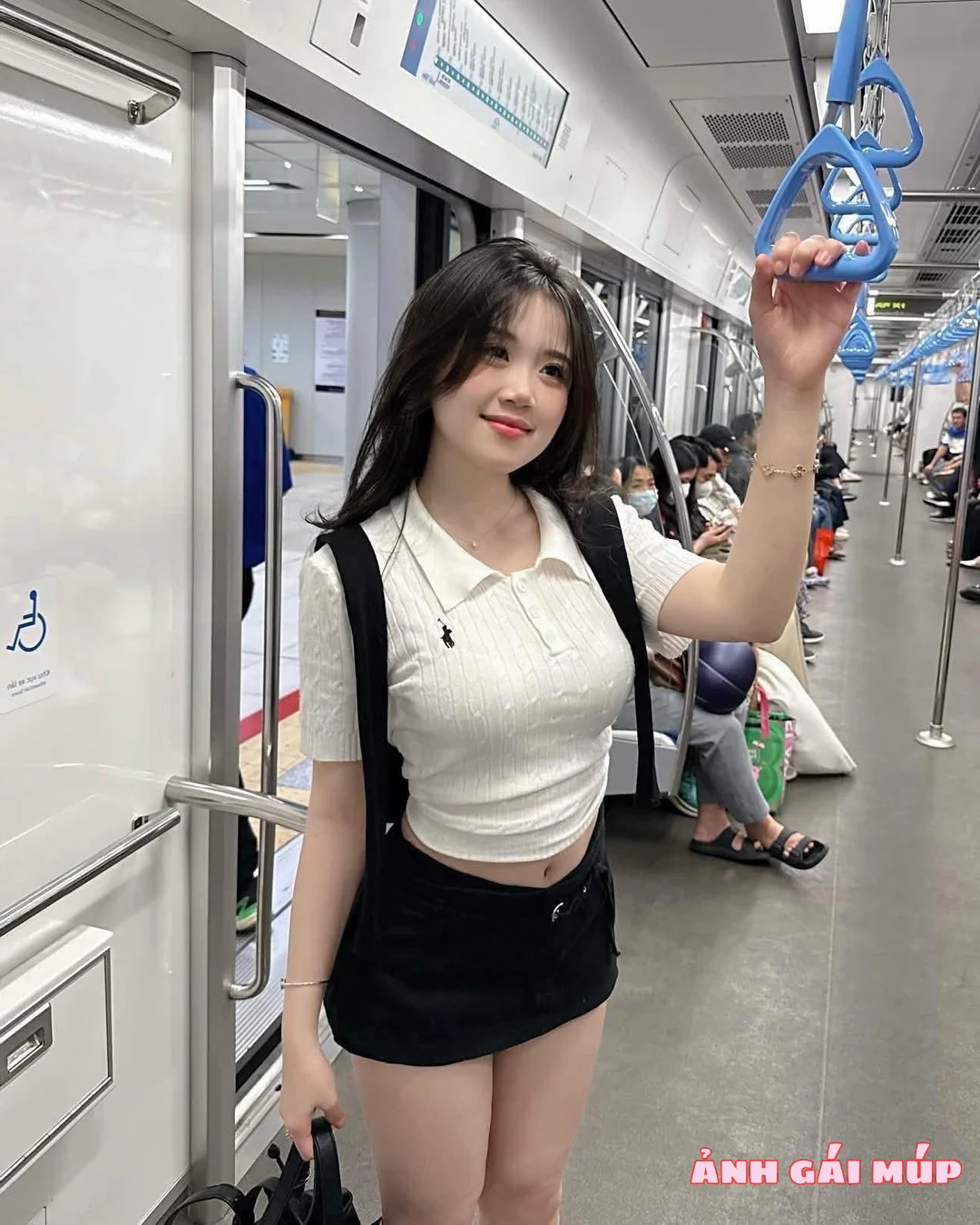 anhgaimup review bo anh gai pho xinh dep cuc ngon 382 Top Ảnh Gái Phố Gợi Tình Nhất 2025: Cực Phẩm Vú Nõn, Eo Thon Mướt Mắt Ảnh Gái Xinh