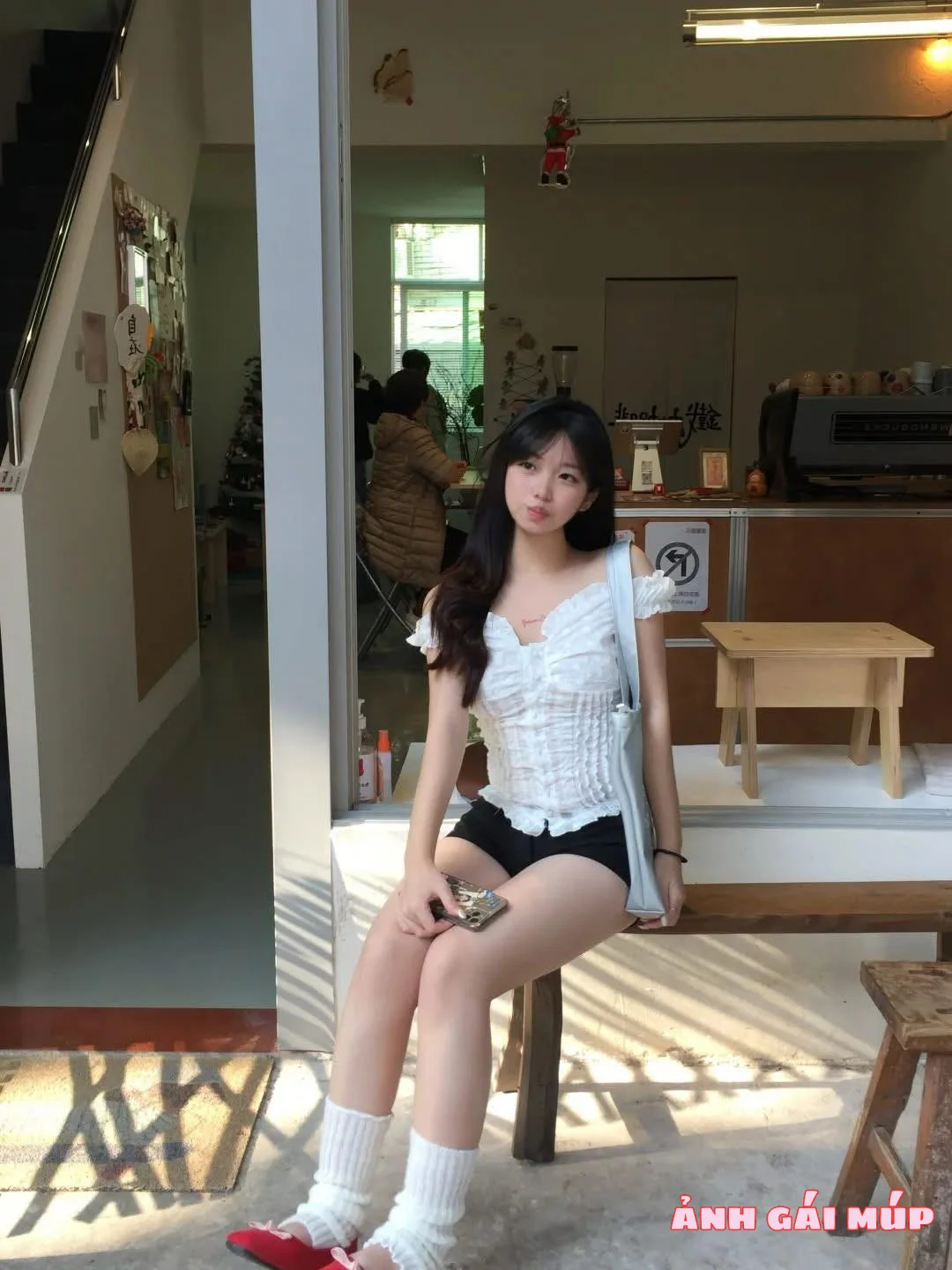 anhgaimup review bo anh gai pho xinh dep cuc ngon 383 Top Ảnh Gái Phố Gợi Tình Nhất 2025: Cực Phẩm Vú Nõn, Eo Thon Mướt Mắt Ảnh Gái Xinh
