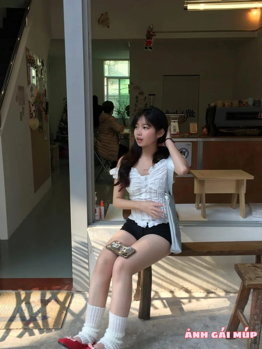 anhgaimup review bo anh gai pho xinh dep cuc ngon 386 Top Ảnh Gái Phố Gợi Tình Nhất 2025: Cực Phẩm Vú Nõn, Eo Thon Mướt Mắt Ảnh Gái Xinh