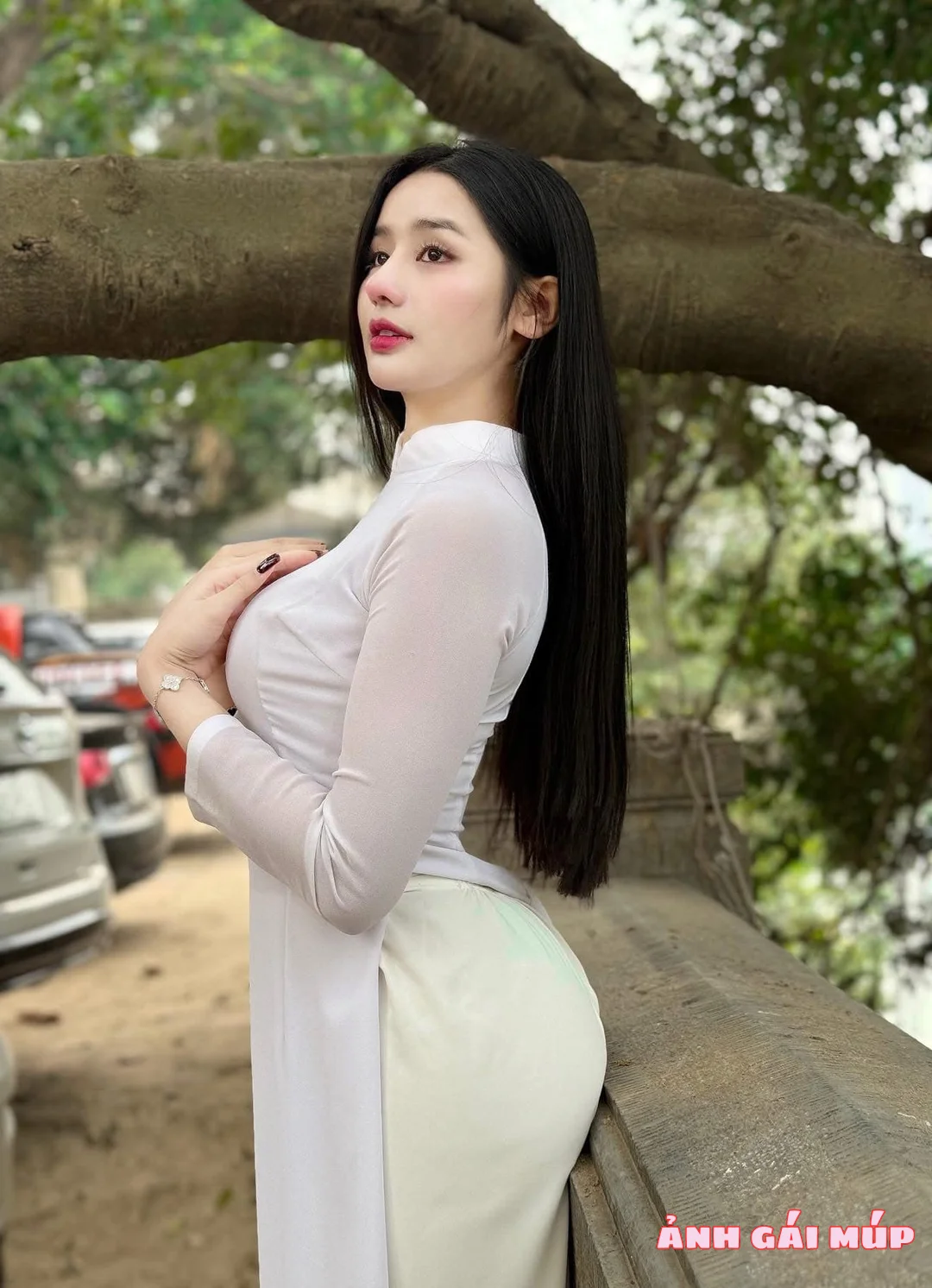 anhgaimup com shows bo anh thu ky nhung loramen 013 Cận Cảnh Vú Nõn - Eo Thon của Thư Ký Nhung Loramen: Tuyệt Phẩm Trần Gian! Ảnh Gái Xinh