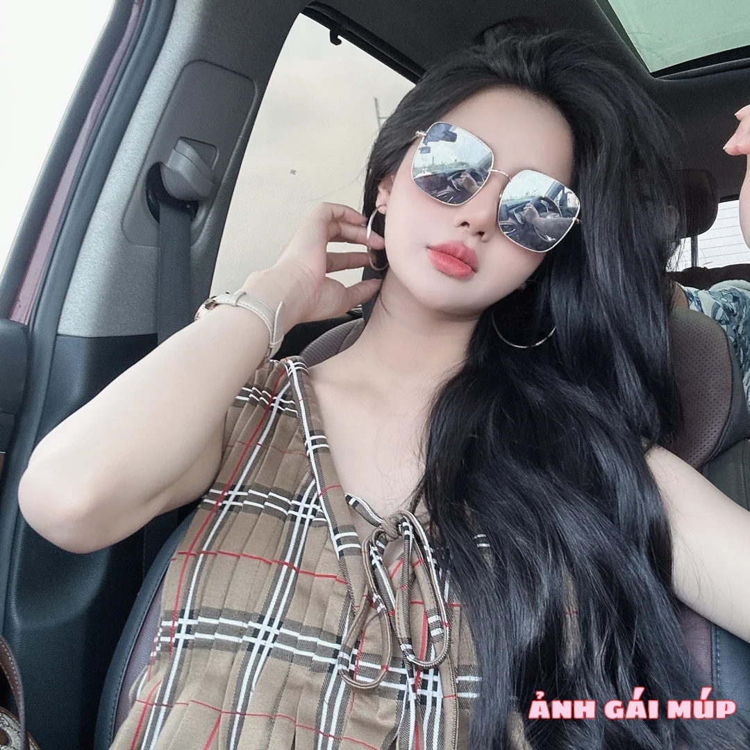 anhgaimup com shows bo anh thu ky nhung loramen 055 Cận Cảnh Vú Nõn - Eo Thon của Thư Ký Nhung Loramen: Tuyệt Phẩm Trần Gian! Ảnh Gái Xinh