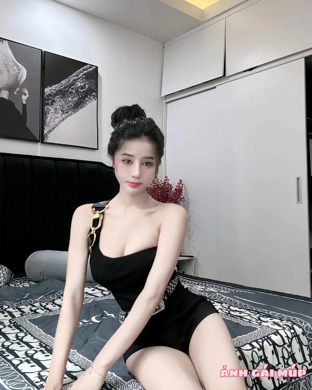 anhgaimup com shows bo anh thu ky nhung loramen 086 Cận Cảnh Vú Nõn - Eo Thon của Thư Ký Nhung Loramen: Tuyệt Phẩm Trần Gian! Ảnh Gái Xinh
