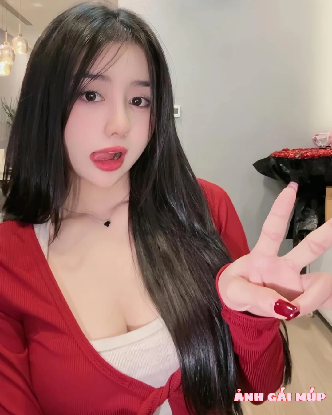 anhgaimup com shows bo anh thu ky nhung loramen 097 Cận Cảnh Vú Nõn - Eo Thon của Thư Ký Nhung Loramen: Tuyệt Phẩm Trần Gian! Ảnh Gái Xinh