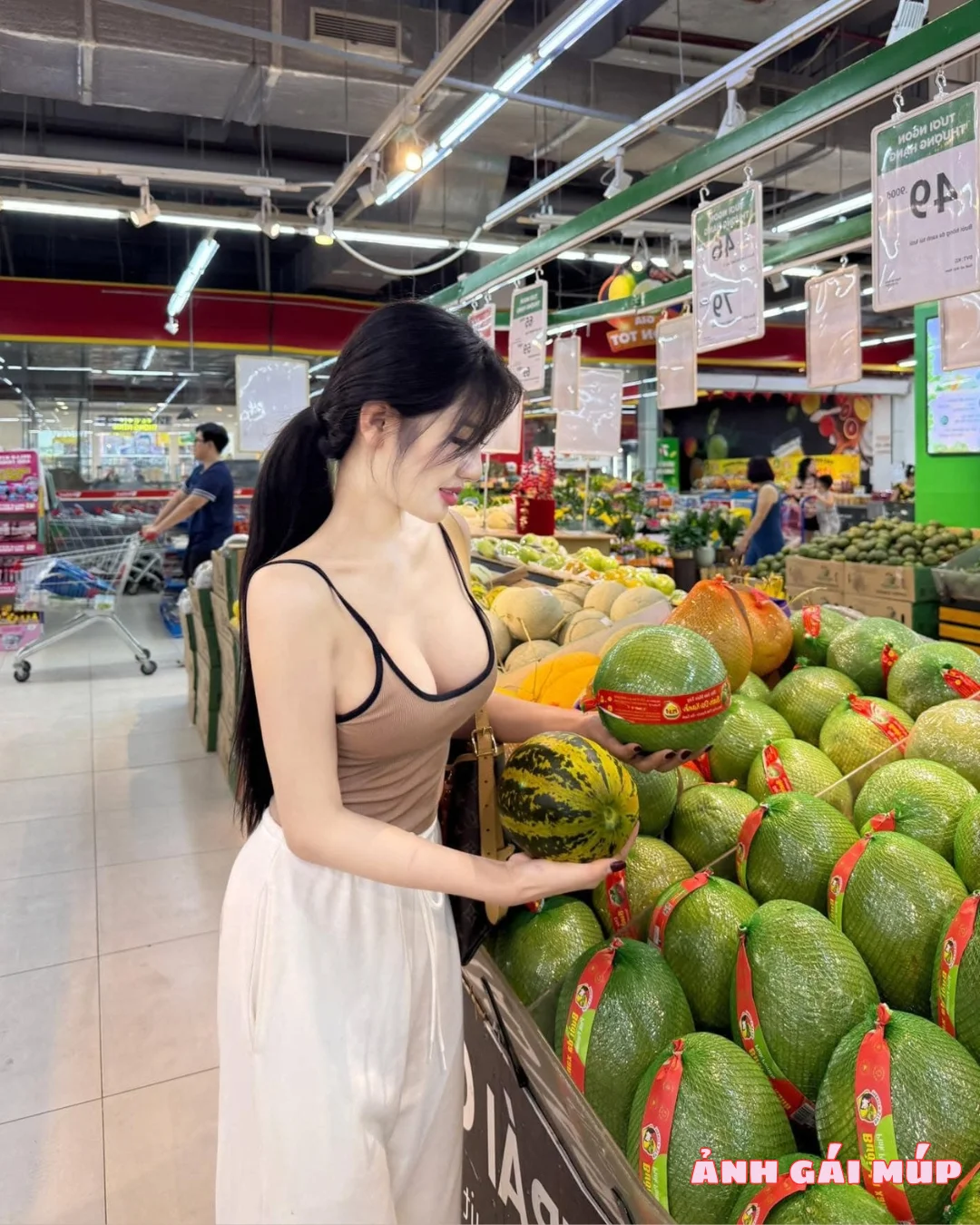 anhgaimup com shows bo anh thu ky nhung loramen 112 Cận Cảnh Vú Nõn - Eo Thon của Thư Ký Nhung Loramen: Tuyệt Phẩm Trần Gian! Ảnh Gái Xinh