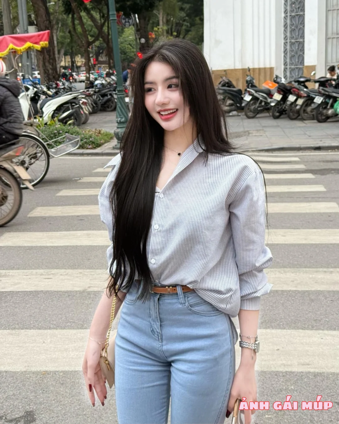 anhgaimup com shows bo anh thu ky nhung loramen 116 Cận Cảnh Vú Nõn - Eo Thon của Thư Ký Nhung Loramen: Tuyệt Phẩm Trần Gian! Ảnh Gái Xinh