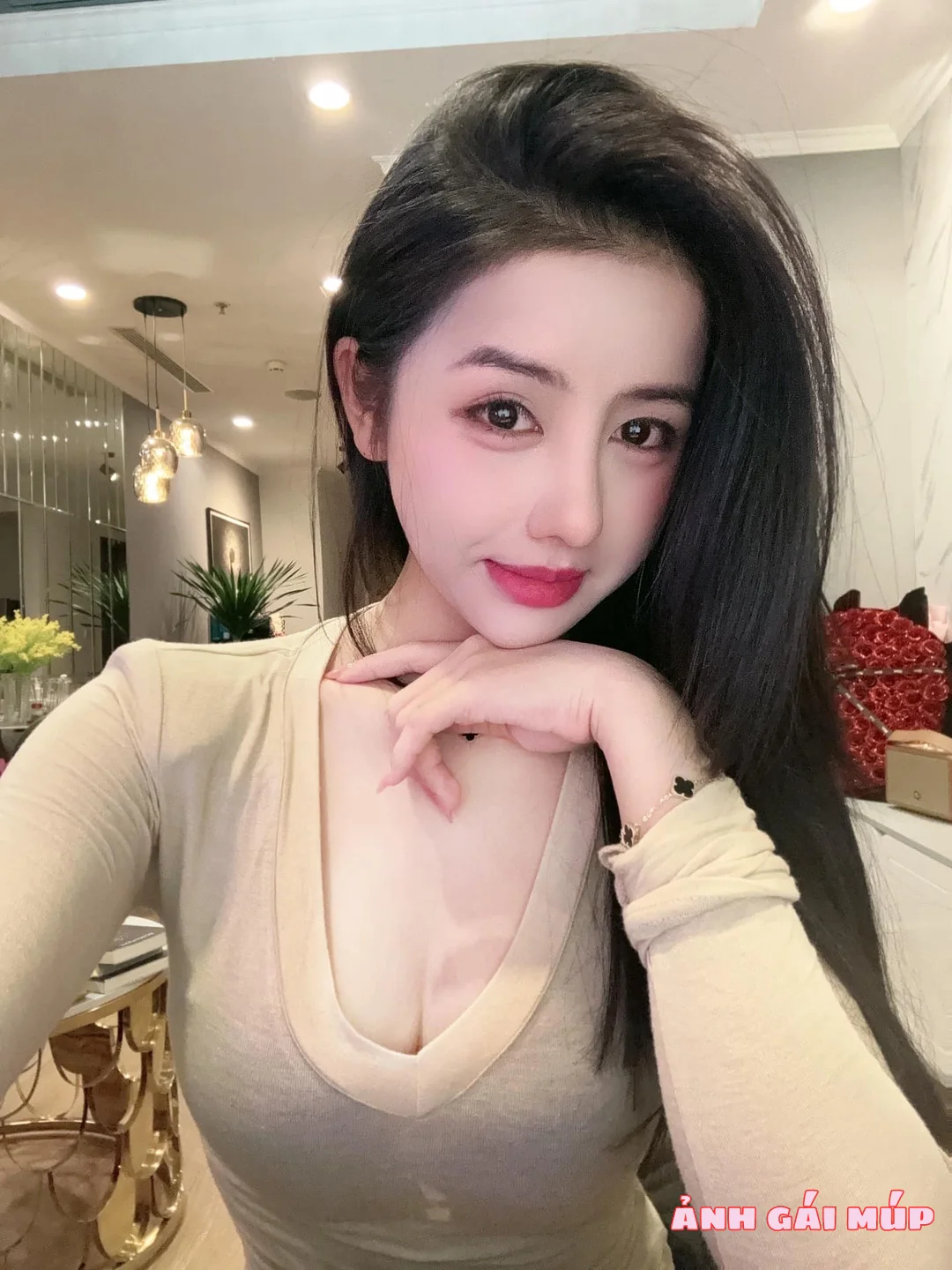 anhgaimup com shows bo anh thu ky nhung loramen 190 Cận Cảnh Vú Nõn - Eo Thon của Thư Ký Nhung Loramen: Tuyệt Phẩm Trần Gian! Ảnh Gái Xinh