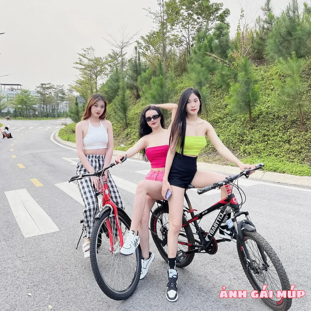 anhgaimup review anh co giao huong loramen 017 Cô Giáo Hương Loramen: "Nữ Thần Phòng The" Siêu Gợi Tình Bỏng Cháy Ảnh Gái Xinh