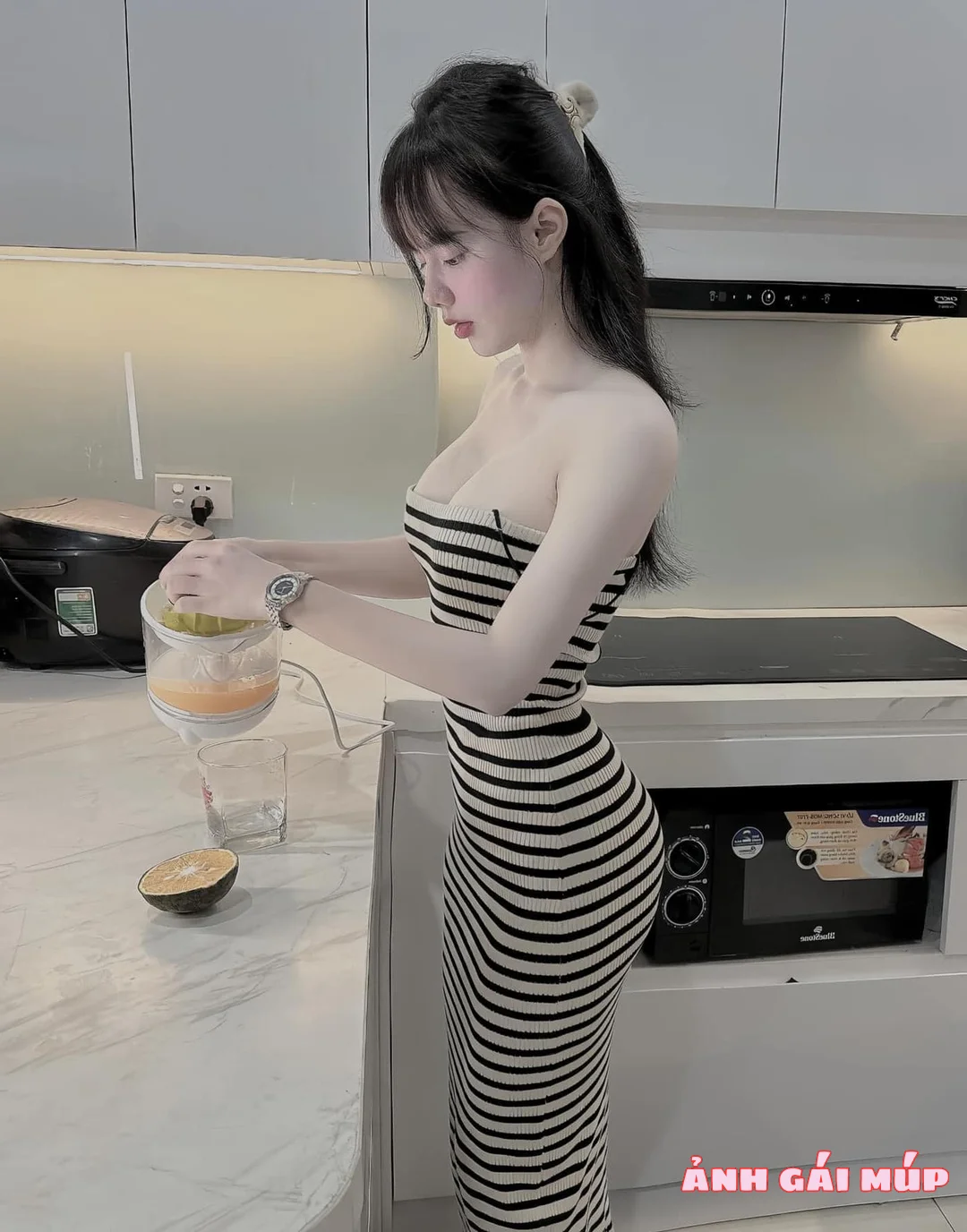 anhgaimup review anh co giao huong loramen 128 Cô Giáo Hương Loramen: "Nữ Thần Phòng The" Siêu Gợi Tình Bỏng Cháy Ảnh Gái Xinh