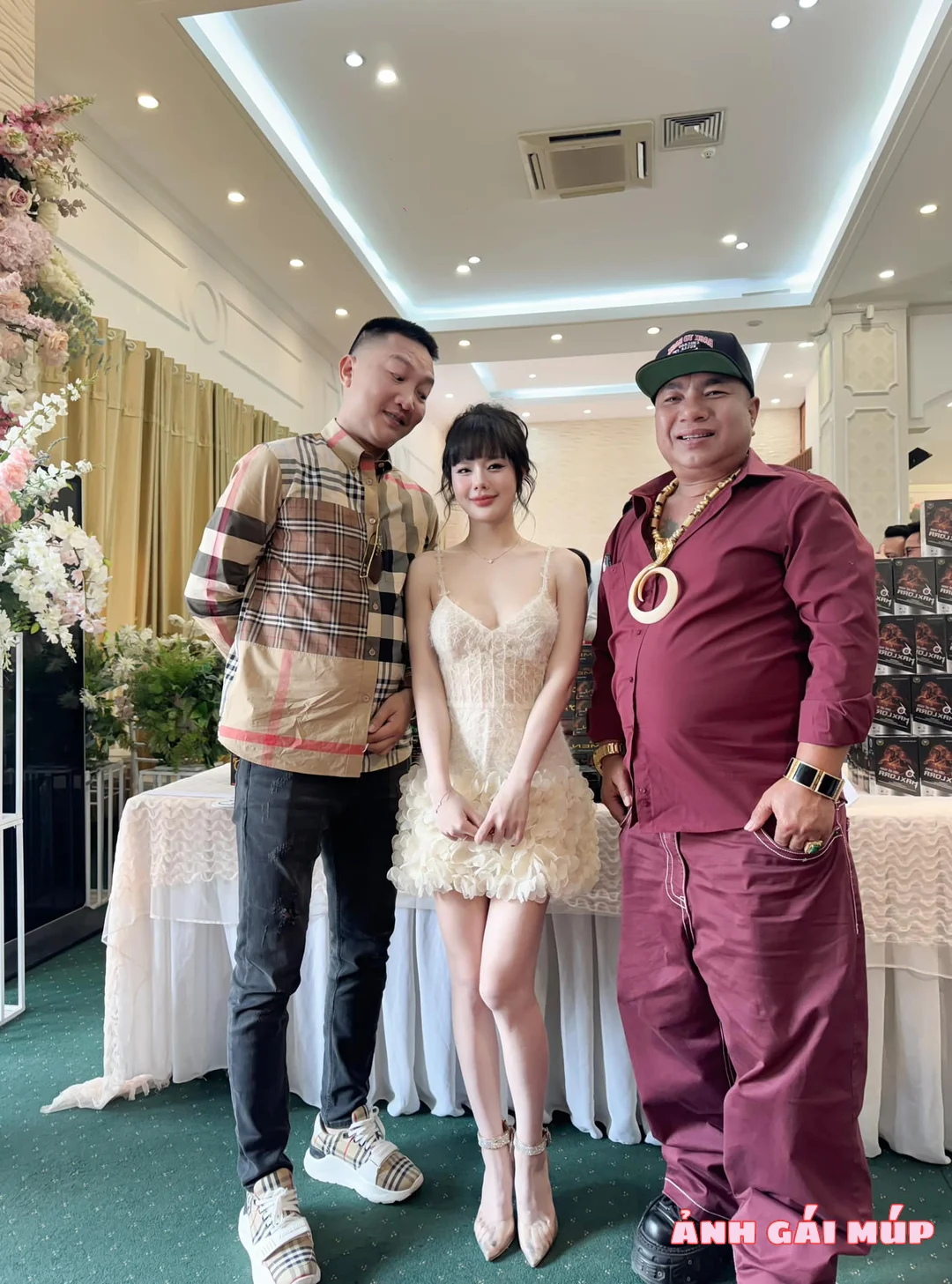 anhgaimup review anh co giao huong loramen 130 Cô Giáo Hương Loramen: "Nữ Thần Phòng The" Siêu Gợi Tình Bỏng Cháy Ảnh Gái Xinh