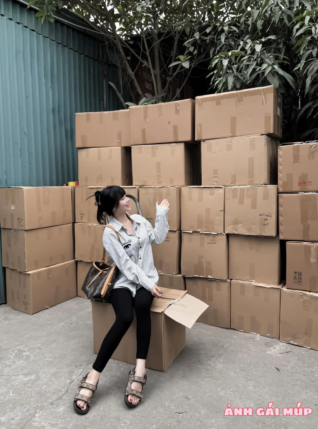 anhgaimup review anh co giao huong loramen 154 Cô Giáo Hương Loramen: "Nữ Thần Phòng The" Siêu Gợi Tình Bỏng Cháy Ảnh Gái Xinh