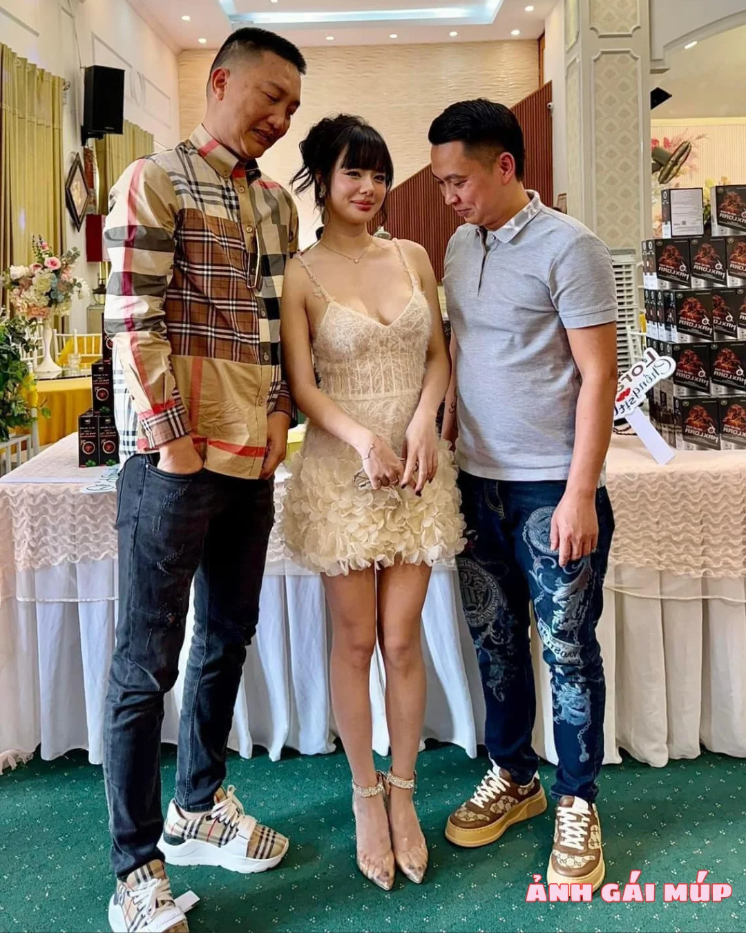 anhgaimup review anh co giao huong loramen 347 Cô Giáo Hương Loramen: "Nữ Thần Phòng The" Siêu Gợi Tình Bỏng Cháy Ảnh Gái Xinh