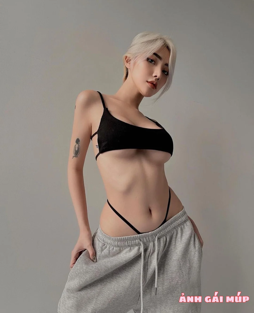 anhgaimup review anh gai eo thon nho 055 Ảnh Eo Thon Nhỏ: 300+ Em Gái Vòng Eo Con Kiến - Vạn Người Mê! Ảnh Gái Sexy