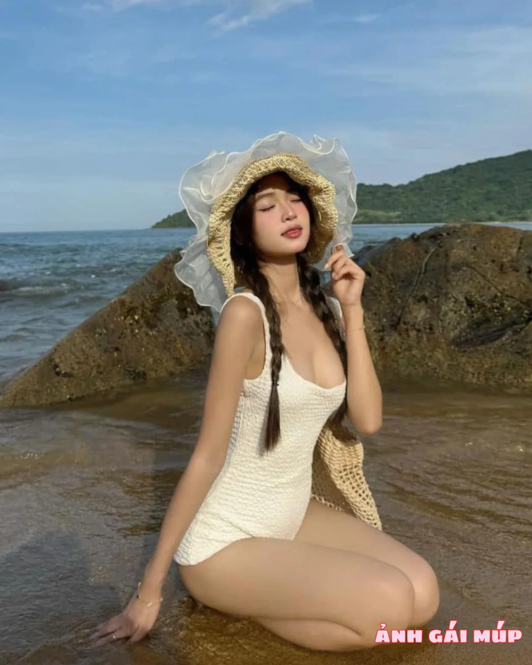anhgaimup com shows bo anh gai xinh tam bien 2025 044 Ảnh Gái Xinh Tắm Biển 2025: Top 500 Em Gái Tắm Biển Ngon "Nhức Nách" Gái Xinh Bikini