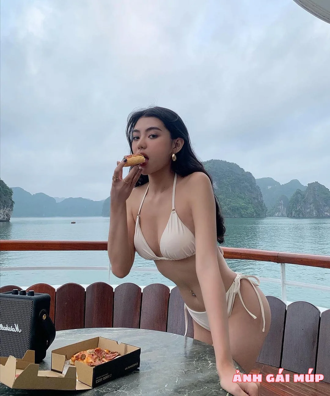 anhgaimup com shows bo anh gai xinh tam bien 2025 080 Ảnh Gái Xinh Tắm Biển 2025: Top 500 Em Gái Tắm Biển Ngon "Nhức Nách" Gái Xinh Bikini