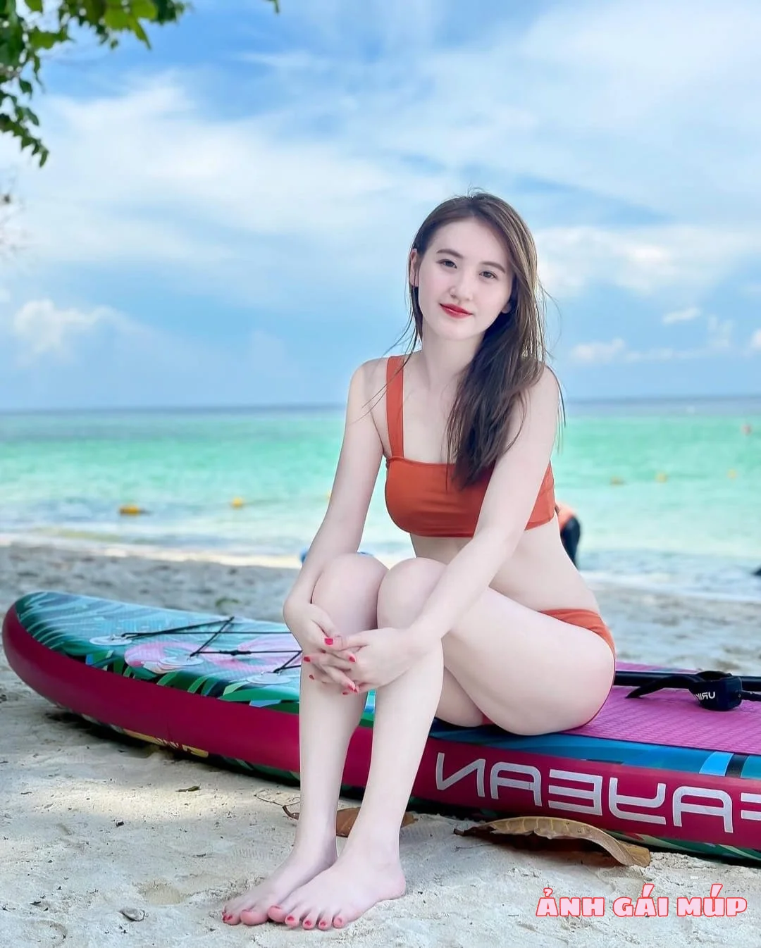 anhgaimup com shows bo anh gai xinh tam bien 2025 126 Ảnh Gái Xinh Tắm Biển 2025: Top 500 Em Gái Tắm Biển Ngon "Nhức Nách" Gái Xinh Bikini