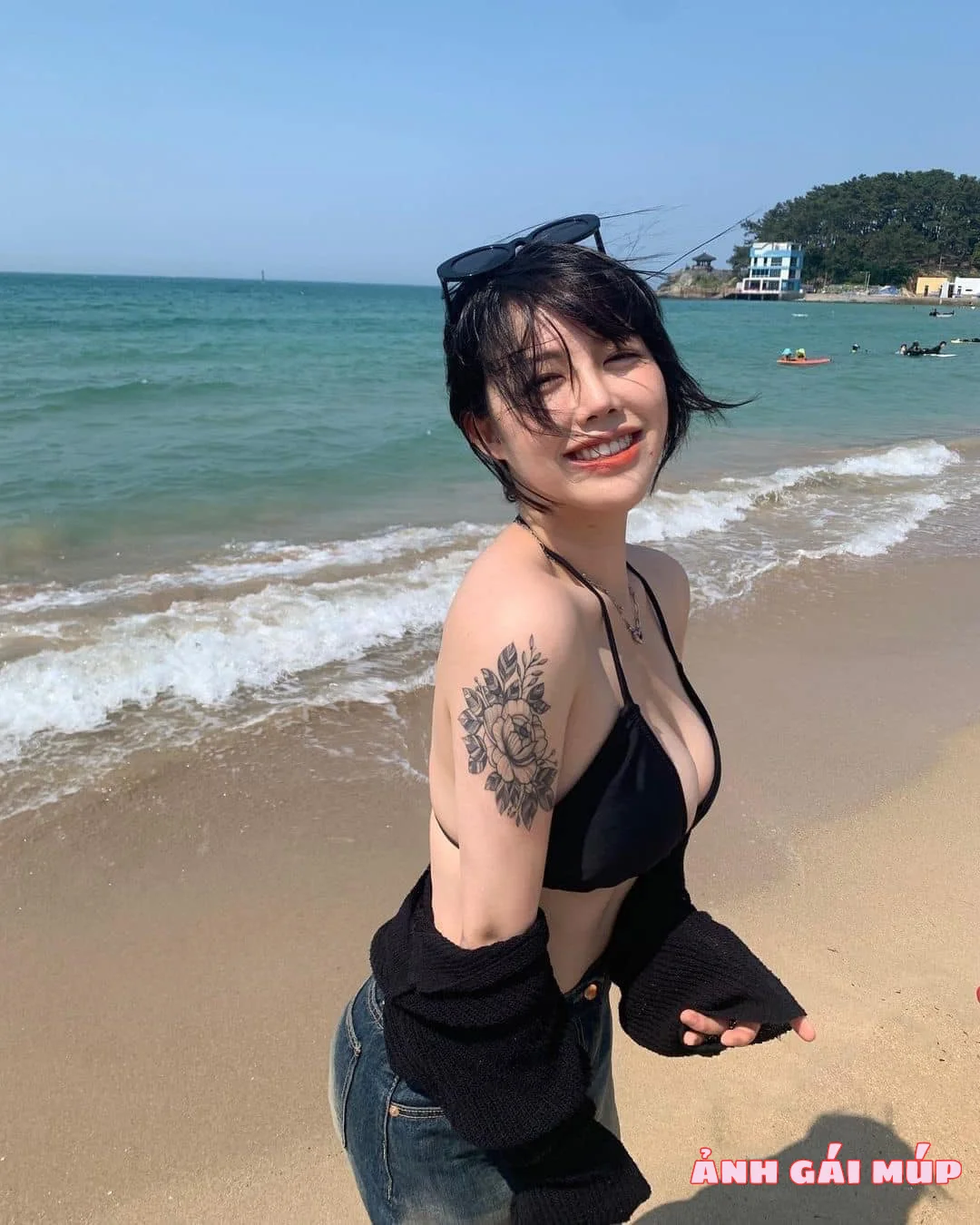 anhgaimup com shows bo anh gai xinh tam bien 2025 141 Ảnh Gái Xinh Tắm Biển 2025: Top 500 Em Gái Tắm Biển Ngon "Nhức Nách" Gái Xinh Bikini