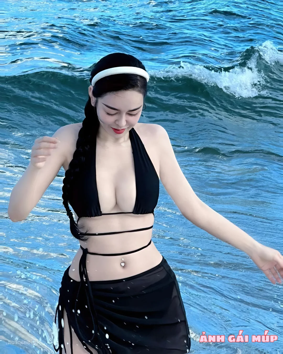 anhgaimup com shows bo anh gai xinh tam bien 2025 220 Ảnh Gái Xinh Tắm Biển 2025: Top 500 Em Gái Tắm Biển Ngon "Nhức Nách" Gái Xinh Bikini