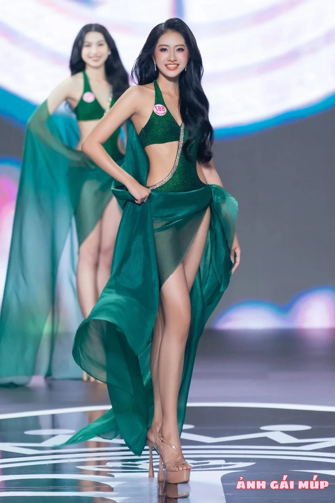 anhgaimup com shows bo anh hoa hau viet nam 2024 ha truc linh 041 Ngắm Chân Dài, Mặt Xinh của Hà Trúc Linh – Tân Hoa Hậu Việt Nam 2024 Uncategorized