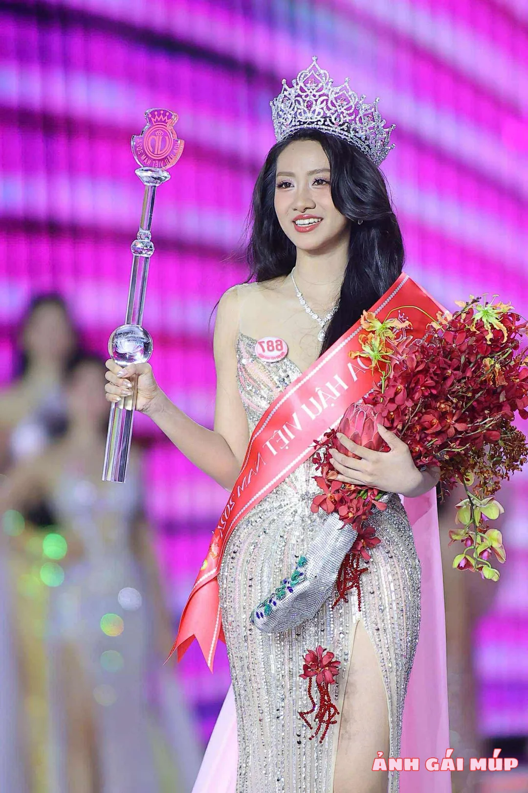 anhgaimup com shows bo anh hoa hau viet nam 2024 ha truc linh 054 Ngắm Chân Dài, Mặt Xinh của Hà Trúc Linh – Tân Hoa Hậu Việt Nam 2024/2025 Uncategorized