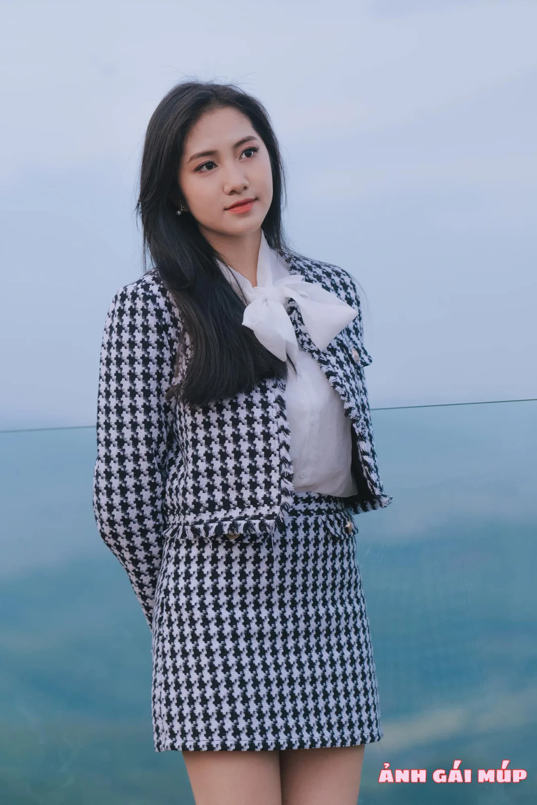 anhgaimup com shows bo anh hoa hau viet nam 2024 ha truc linh 082 Ngắm Chân Dài, Mặt Xinh của Hà Trúc Linh – Tân Hoa Hậu Việt Nam 2024/2025 Uncategorized