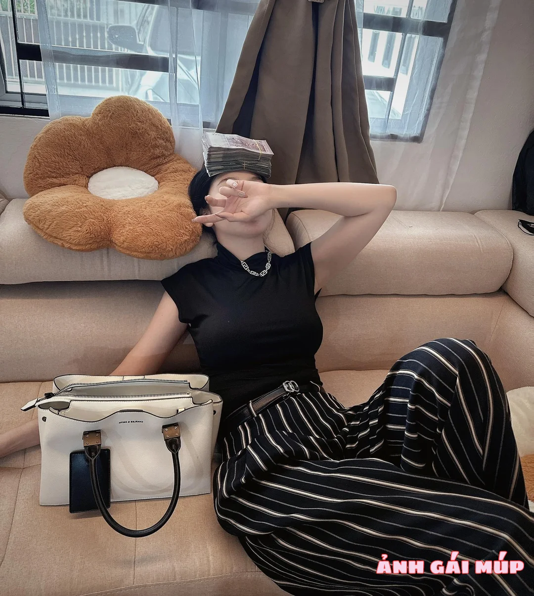 anhgaimup review bo suu tap anh nguoi tinh nho be va nguoi tinh be nho 085 Này Người Tình Nhỏ: Em Còn Nhớ Hay Em Đã Quên...? Uncategorized