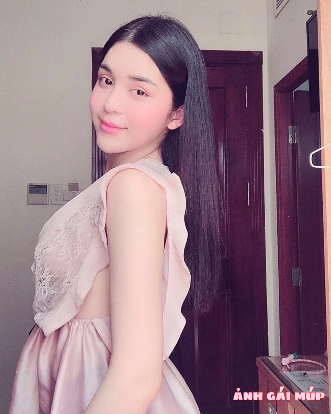 anh gai mup com show bo suu tap anh gai xinh dep 2025 038 900 Ảnh Gái Xinh Đẹp Tê Tái: Đê Mê Ánh Mắt - Môi Mọng Đốn Tim Ảnh Gái Xinh