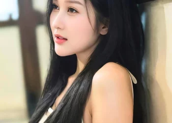 900 Ảnh Gái Xinh Đẹp Tê Tái: Đê Mê Ánh Mắt – Môi Mọng Đốn Tim