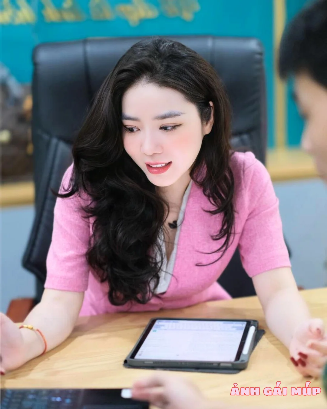 anh gai mup com show bo suu tap anh gai xinh dep 2025 453 900 Ảnh Gái Xinh Đẹp Tê Tái: Đê Mê Ánh Mắt - Môi Mọng Đốn Tim Ảnh Gái Xinh