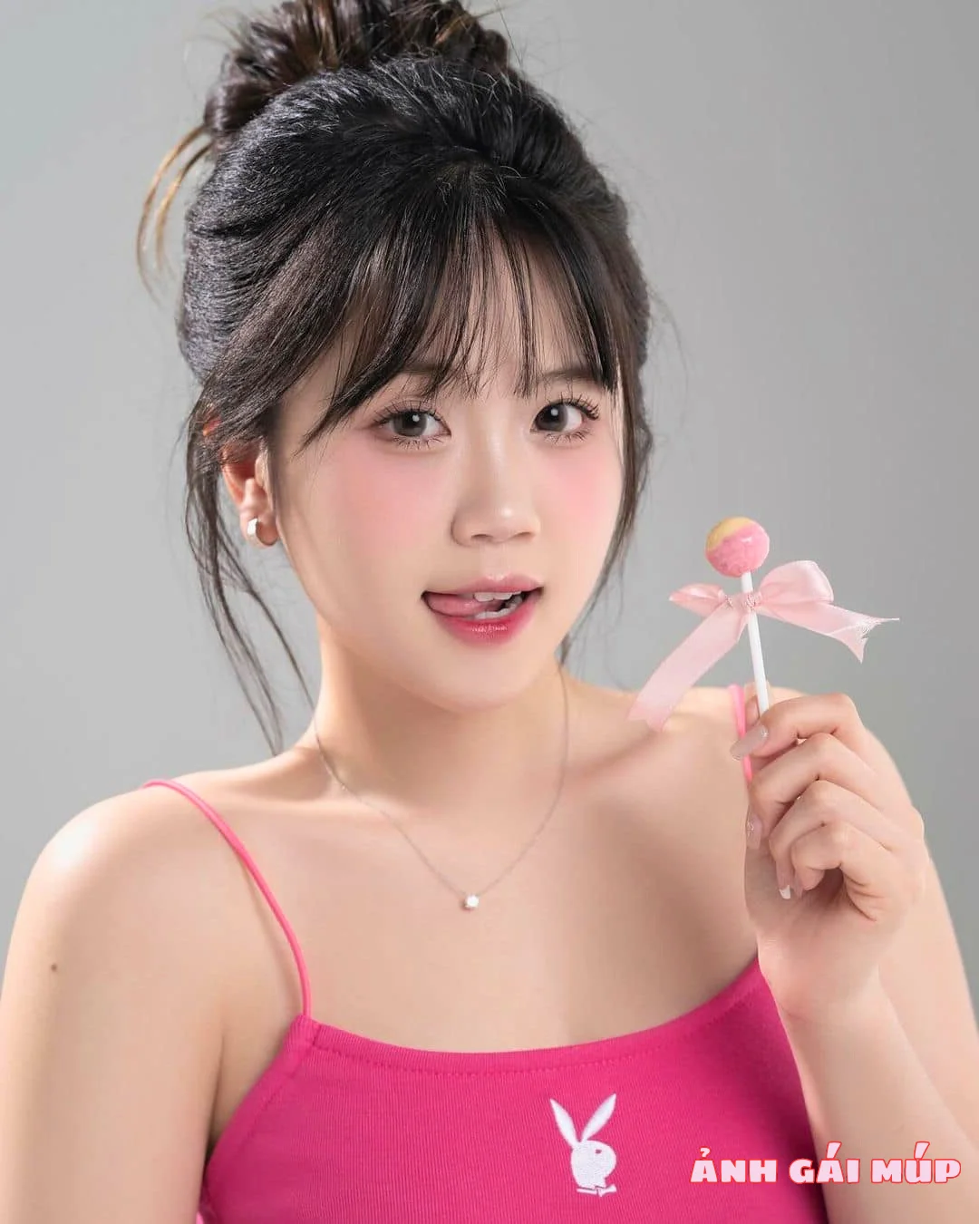 anh gai mup com show bo suu tap anh gai xinh dep 2025 614 900 Ảnh Gái Xinh Đẹp Tê Tái: Đê Mê Ánh Mắt - Môi Mọng Đốn Tim Ảnh Gái Xinh