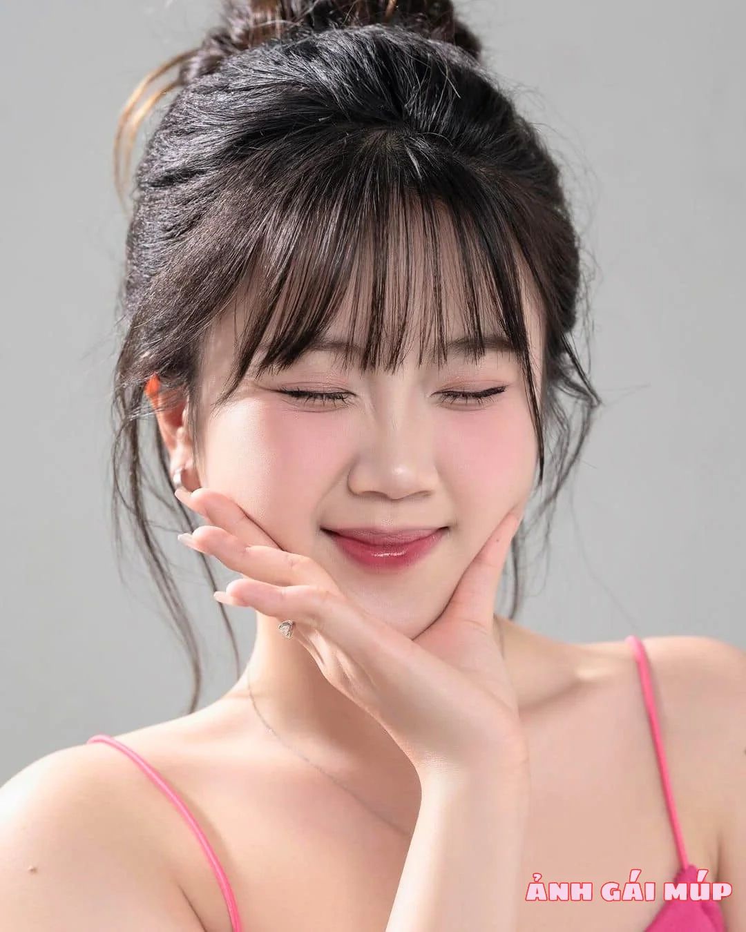 anh gai mup com show bo suu tap anh gai xinh dep 2025 615 900 Ảnh Gái Xinh Đẹp Tê Tái: Đê Mê Ánh Mắt - Môi Mọng Đốn Tim Ảnh Gái Xinh