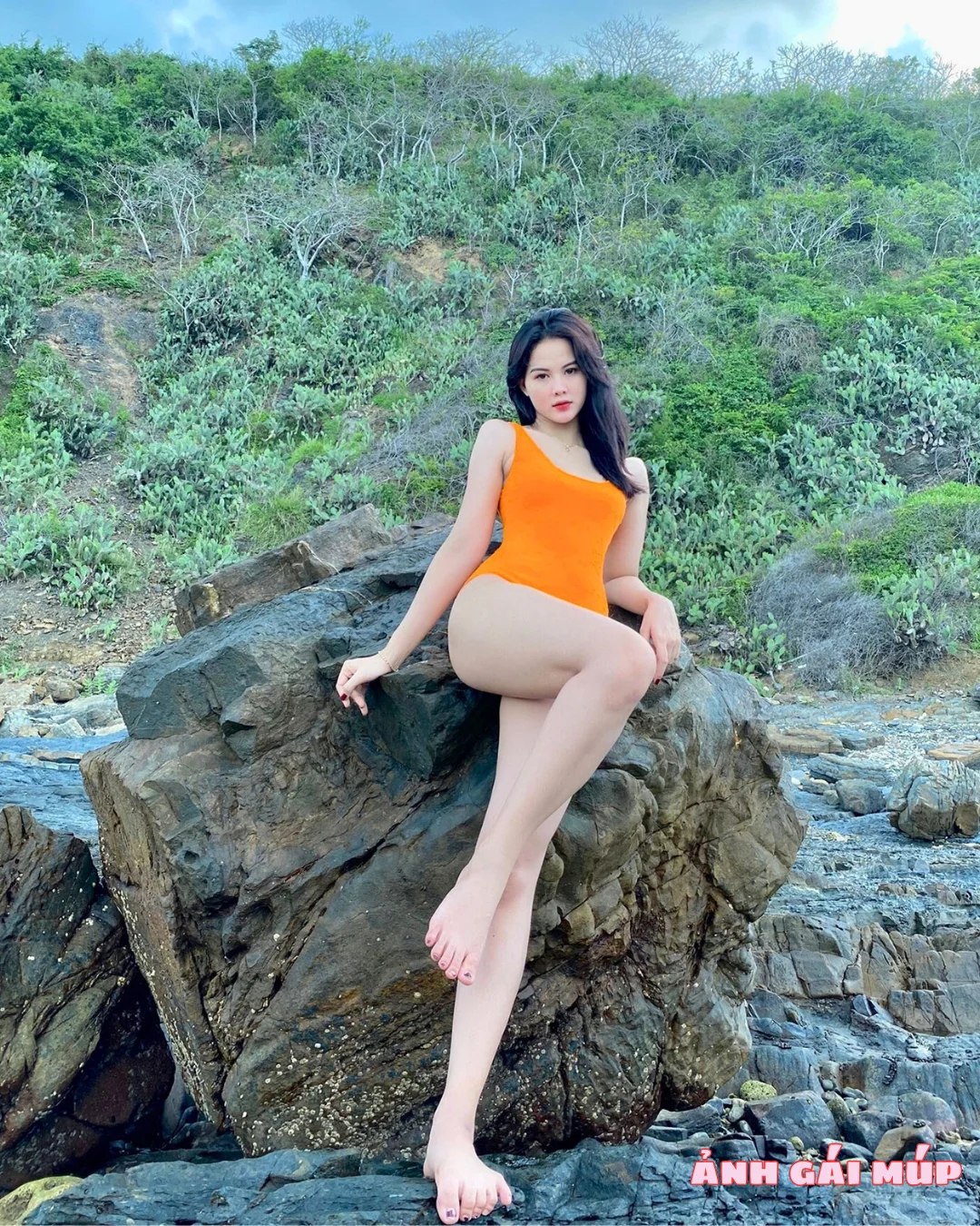 anhgaimup review anh gai xinh chup anh tai bai da song hong 261 Bãi Đá Sông Hồng: Nơi 500 Gái "Ngon" Thả Dáng Sống Ảo Ảnh Gái Đẹp